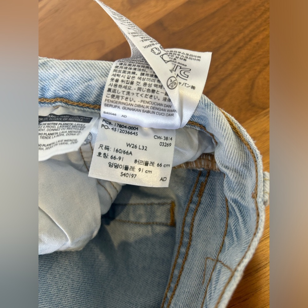 Levi’s 501 - Picture 6 of 9